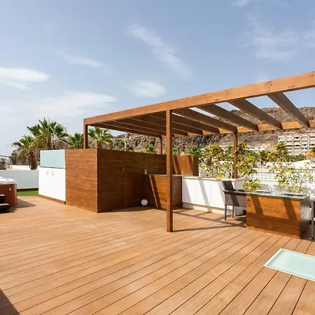 Luxurious With Jacuzzi Villa