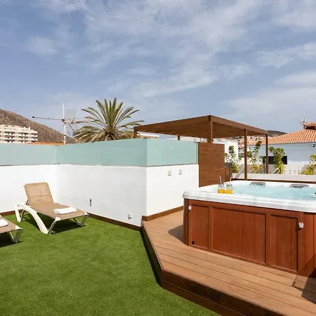 Luxurious With Jacuzzi Villa *
